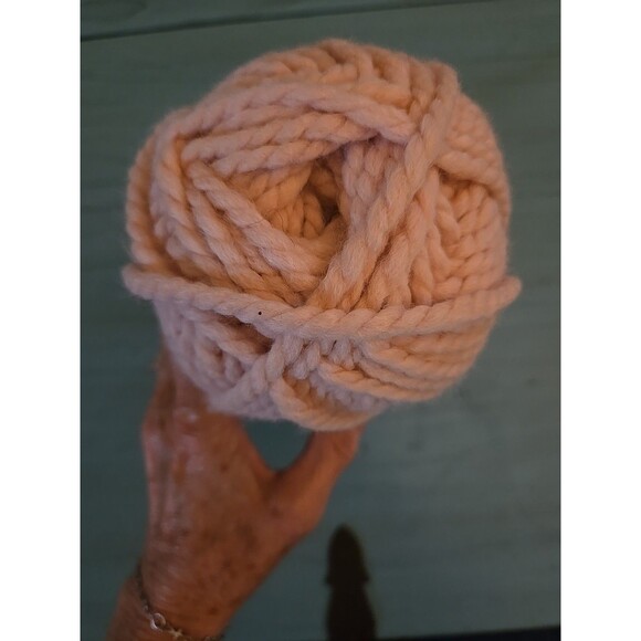 Lion Brand Wool-Ease Thick & Quick Yarn Rouge Color 6oz/170g 106yds/97m Bulky#6 - Picture 6 of 6